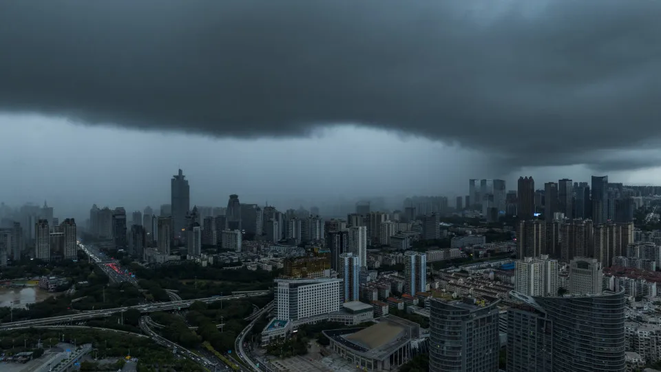 Ciclone-bomba pode se formar nesta sexta; Sudeste terá maior risco