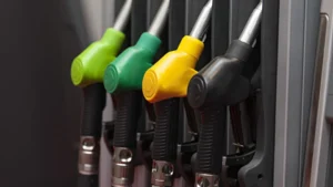 Governo eleva para R$ 500 mi multa máxima por preço abusivo do combustível