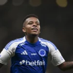 Cruzeiro vira sobre Fla no último lance, e Palmeiras pode abrir vantagem