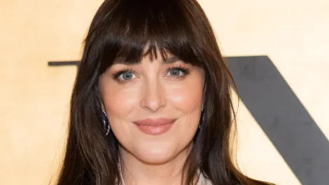 Dakota Johnson e Role Model terminam romance discreto após meses juntos