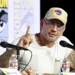 Dave Bautista é confirmado no elenco da série de 'God of War' como Kratos