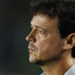 Diniz se diz ansioso para contar com Memphis no Corinthians: 'Vai dar peso para o time'