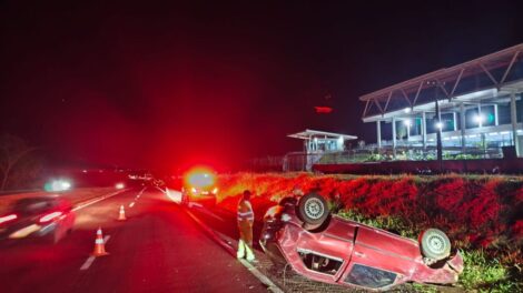 Dois capotamentos são registrados na PR-317, na região de Maringá, em menos de duas horas