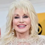 Dolly Parton desvalorizou sintomas antes do câncer? "Não dei atenção"