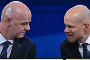 E-mail interno expõe crise na Fifa e aumenta pressão sobre Infantino