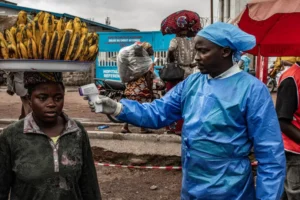 Ebola mata 2,3 mil no Congo e surto vira 2º mais letal da história