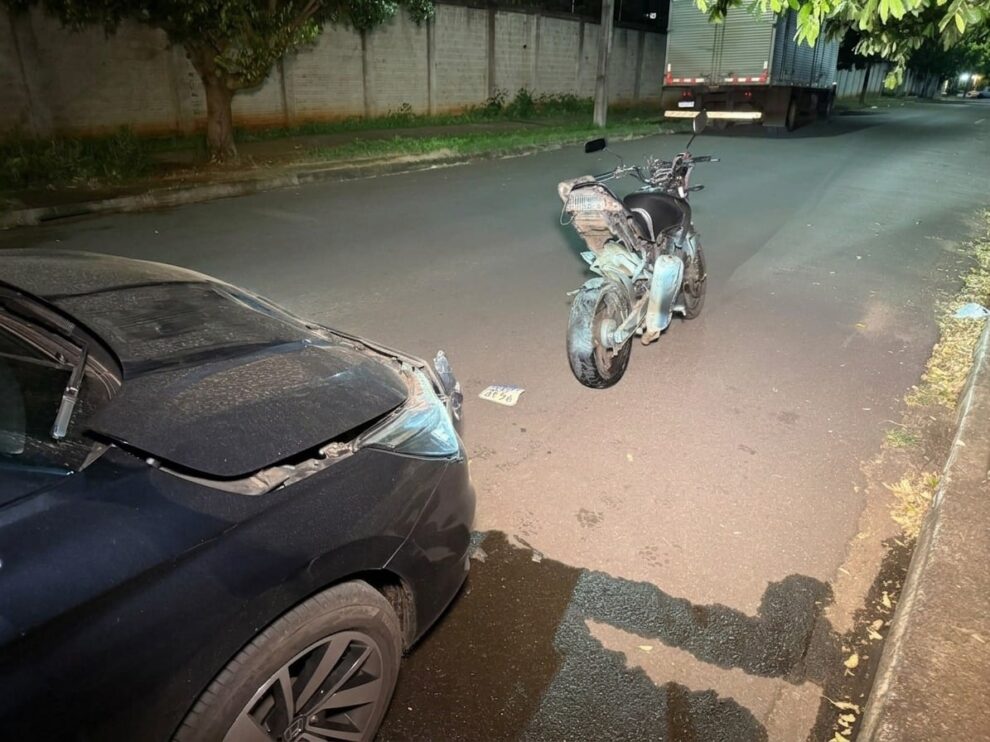 Estudante de medicina embriagado atropela motoboy, tenta fugir e é detido por populares em Maringá