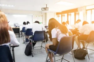 Estudantes da rede pública concluem o ensino médio sem dominar regra de três e gráfico de pizza