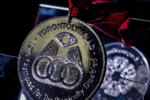 Familiares celebram legado de primeira medalha paralímpica do Brasil