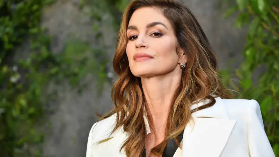 Filha de Cindy Crawford fala sobre vício do irmão e critica silêncio da família