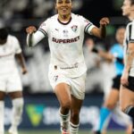 Fluminense domina, vence e complica Botafogo no Brasileirão Feminino