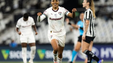 Fluminense domina, vence e complica Botafogo no Brasileirão Feminino