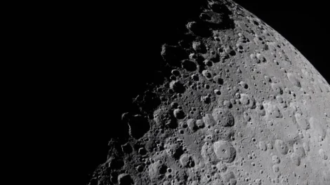 Fungos e bactérias podem sobreviver na Lua, mas sem proliferar, sugere estudo