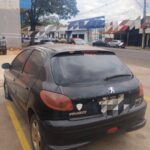 GCM de Maringá localiza veículo furtado estacionado na Avenida Brasil