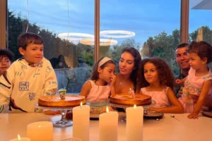 Georgina teria adotado os três filhos mais velhos de Cristiano Ronaldo