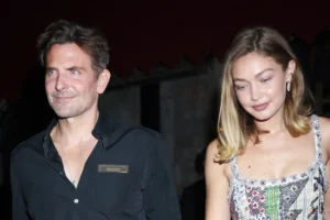 Gigi Hadid e Bradley Cooper aparecem com anéis iguais e levantam suspeita