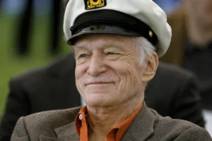 Hugh Hefner, fundador da Playboy, denunciou Epstein ao FBI em 2005