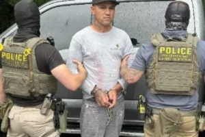 ICE prende nos EUA brasileiro procurado por homicídio qualificado em Minas Gerais
