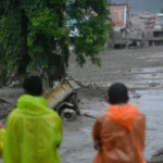 Inundações no Nepal e no Tibete matam 160, e há quase 500 desaparecidos