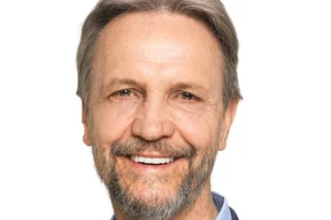 Líder do PT sofre AVC durante reunião na Câmara, em Brasília