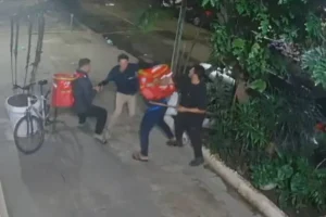 Linchamento em Copacabana expõe suspeitas contra grupos de vigilantes e justiceiros no Rio