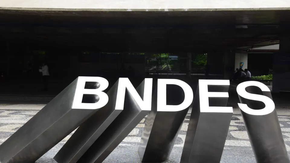 Lucro do BNDES cresce 25% e chega a R$ 9,2 bilhões no primeiro semestre
