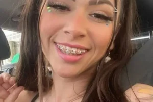 MC Pipokinha é condenada após apresentação sexual diante de adolescentes