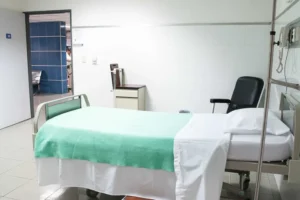 Maioria dos brasileiros é contra morte assistida, mas opção por interromper tratamento divide país, mostra Datafolha
