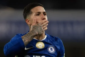 Manchester City mira Enzo Fernández e pode negociar Rodri e Reijnders