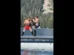Mark Zuckerberg enfrenta campeão do UFC em luta sobre balsa; vídeo