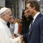 Matthew McConaughey e Camila Alves encontram papa Leão XIV no Vaticano