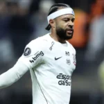 Memphis Depay ameaça acionar Fifa após Corinthians desistir de renovação