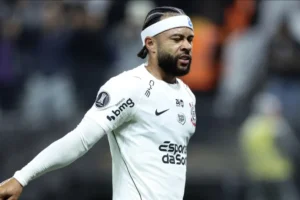 Memphis Depay ameaça acionar Fifa após Corinthians desistir de renovação