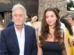 Michael Douglas surge de mãos dadas com a filha em evento na Espanha