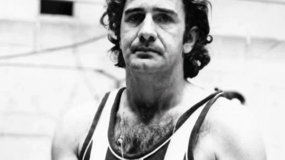 Morre Carlos Massoni, o Mosquito, campeão mundial de basquete, aos 87