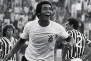 Morre Geraldão, artilheiro do Corinthians na conquista do Paulista de 1977