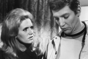 Morre Scott Hylands, ator da série 'Night Heat' e 'Terremoto', aos 83 anos