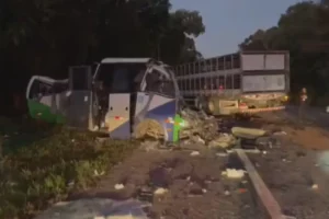 Motorista de micro-ônibus morto em acidente no Paraná era pai de 2 filhos e goleiro amador