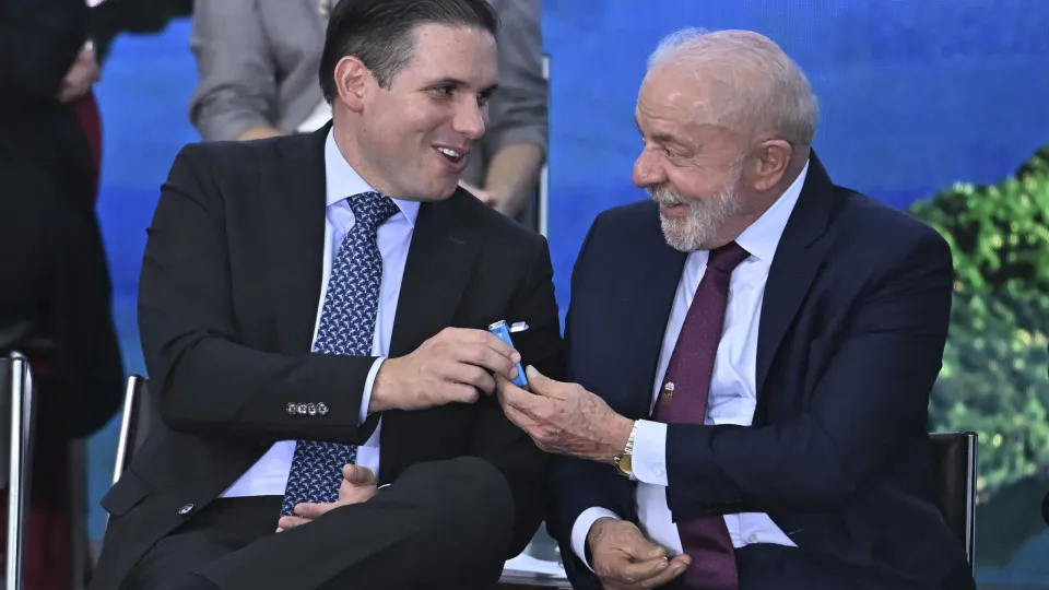 Motta declara apoio a Lula após seu partido rejeitar coligação com Flávio Bolsonaro