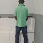 Mulher esfaqueada pelo companheiro foge por janela e pede socorro na Delegacia da Polícia Civil