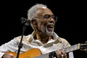 Musical narra como Gilberto Gil confrontou horror da repressão com beleza da arte