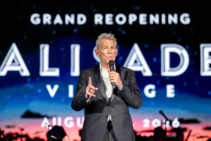 Músico David Foster se pronuncia após polêmica com Meghan Markle