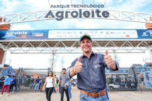 Na Agroleite, Sistema Faep fomenta tecnologias entre produtores rurais e alunos de colégios agrícolas