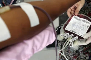Novas regras de doação de sangue reduzem espera para quem fez tatuagem