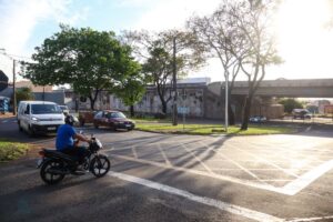 Novos semáforos são instalados em cruzamento do Contorno Norte, em Maringá