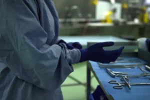 O que acontece durante uma autópsia?