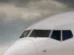 Ônibus atinge asa de Boeing 737 durante embarque no Aeroporto de Guarulhos