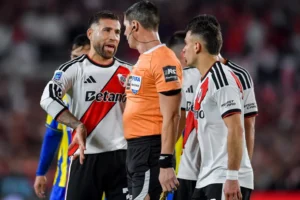 Otamendi marca contra, e River afunda em crise histórica na Argentina