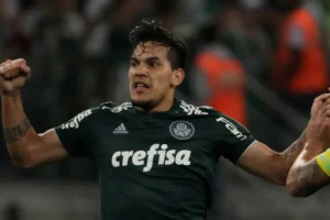 Palmeiras renova com Gustavo Gómez até 2030, e Abel admite perder Allan