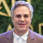 Paramount critica Mark Ruffalo após ator se opor à compra da Warner Bros.